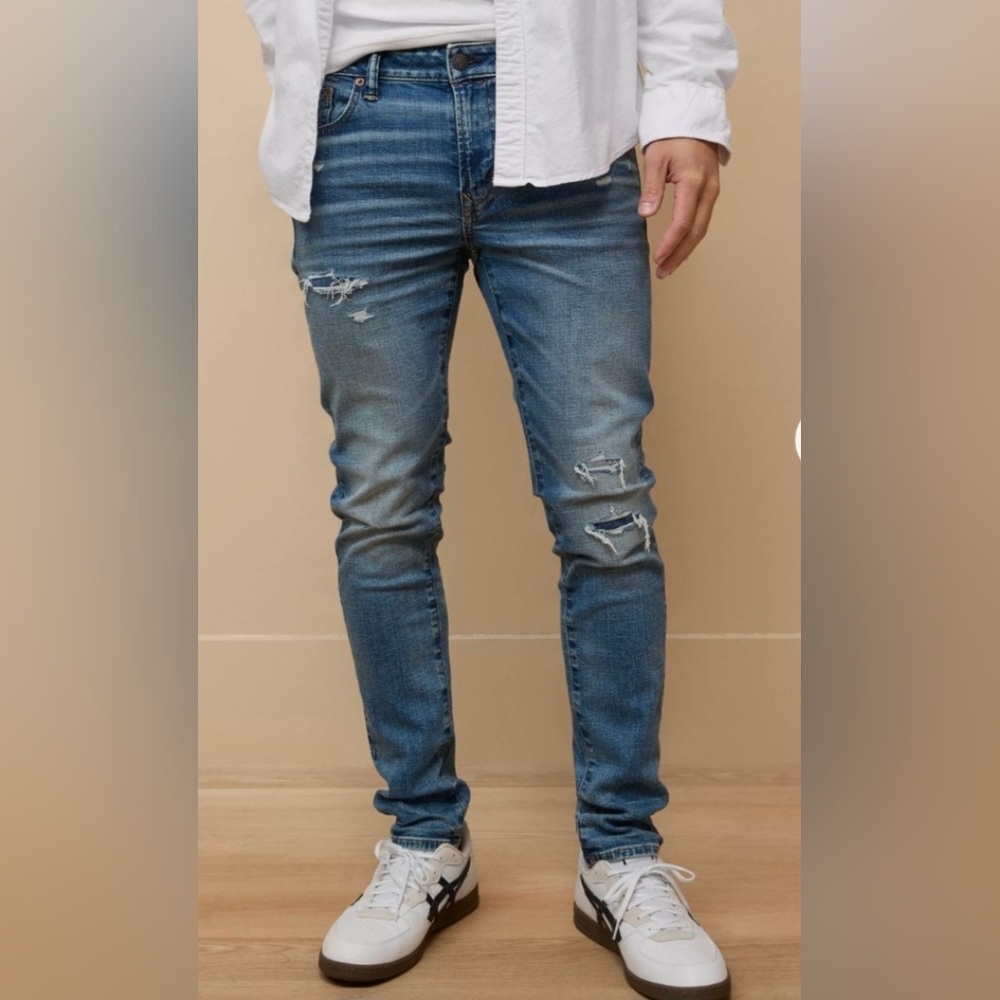 AE Airflex Athletic Ripped Skinny Jeans size 28 X 32